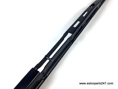 DISCOVERY 2 (RHD) FRONT WIPER BLADE – DKC100960.