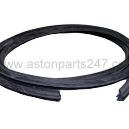 DB4, DB5, DB6, DBS & AM V8 DOOR TOP RUBBER SEAL 2 MTR - 692364.